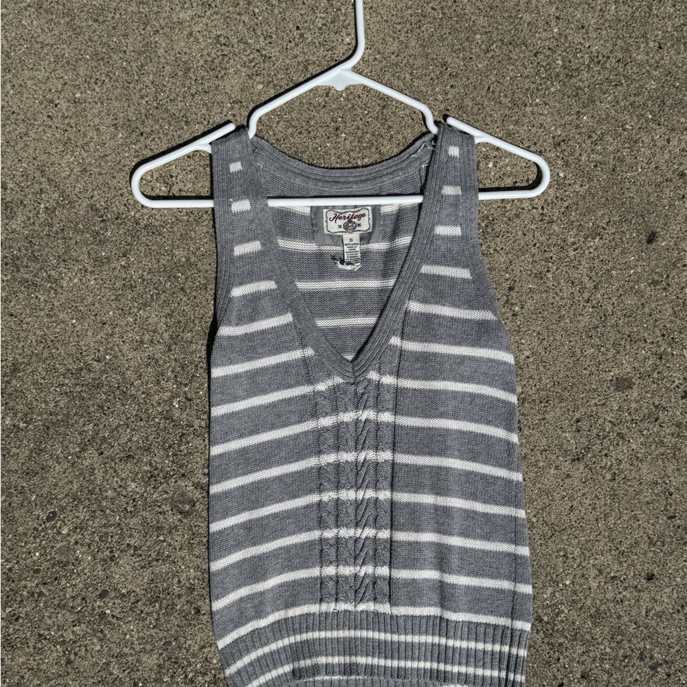 Heritage Gray and White Knit Top